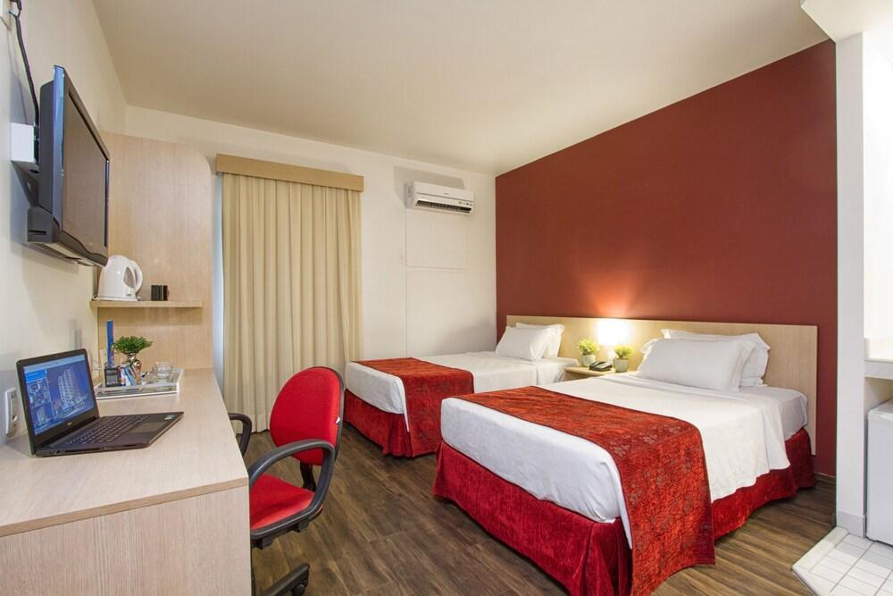 Comfort Hotel Joinville Exterior photo