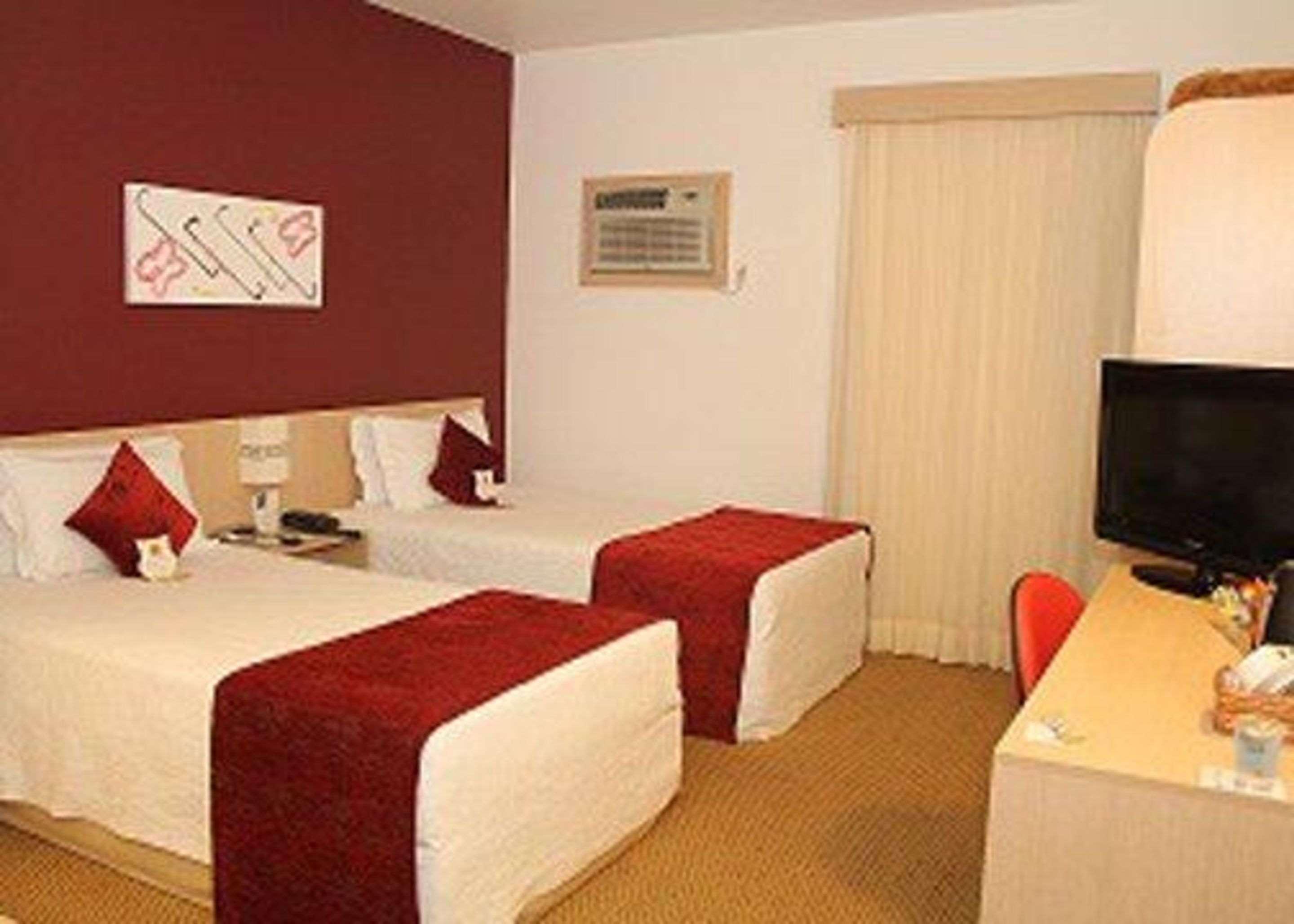 Comfort Hotel Joinville Exterior photo