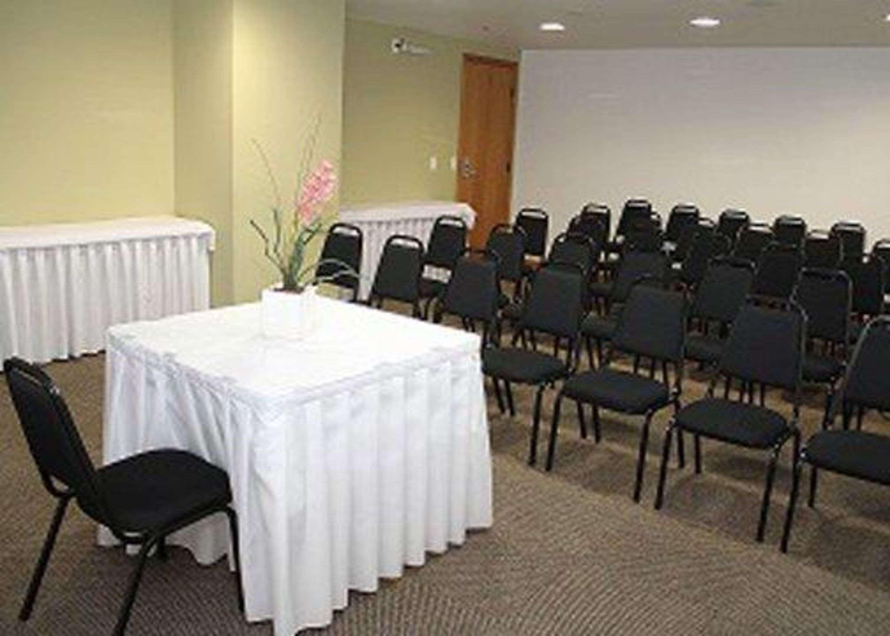 Comfort Hotel Joinville Exterior photo