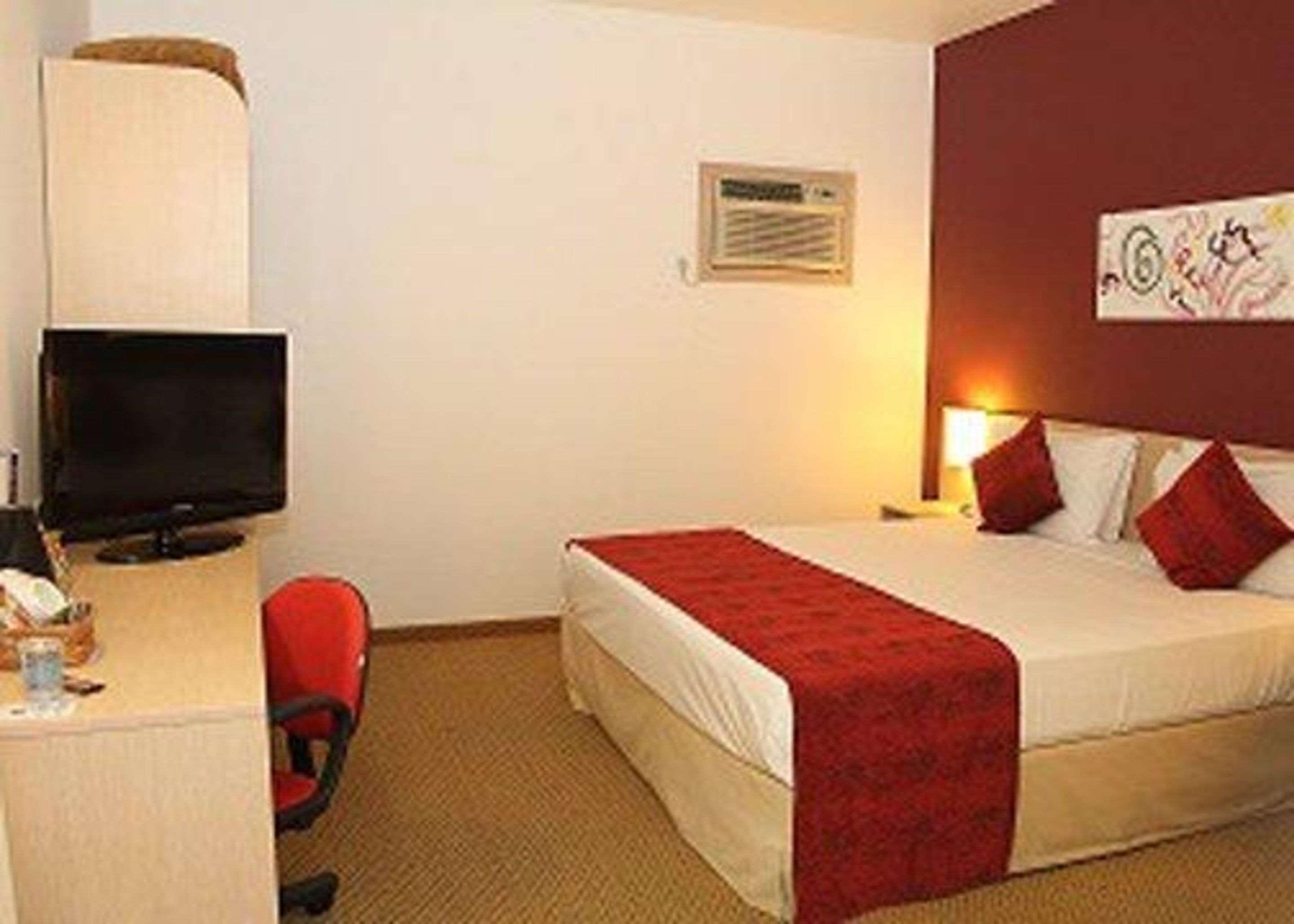 Comfort Hotel Joinville Exterior photo