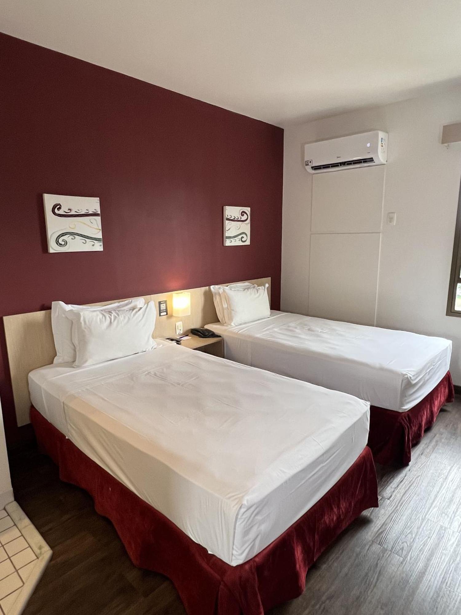 Comfort Hotel Joinville Exterior photo